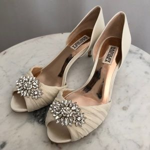 BADGLEY MISCHKA LIBRETTO KITTEN HEELS - NEW